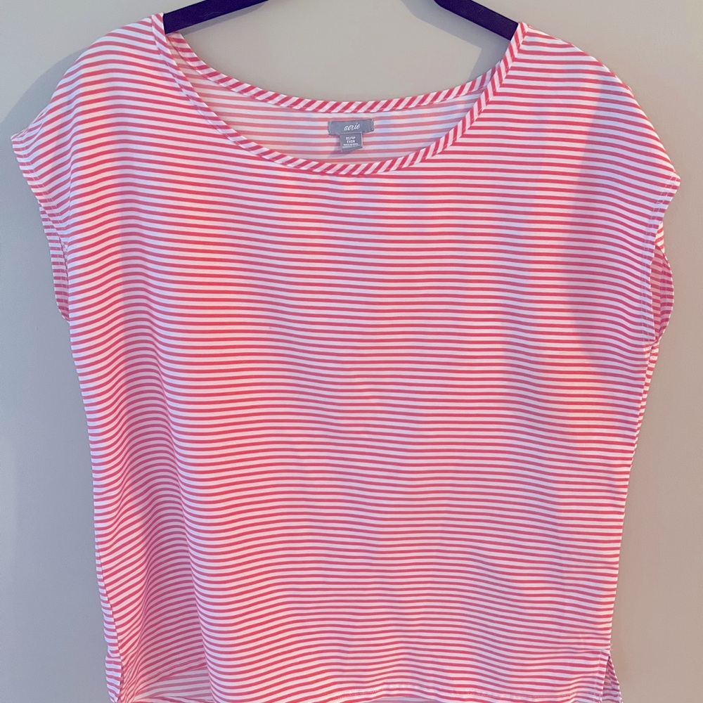 Aerie Pink and white striped shirt - Size Xs